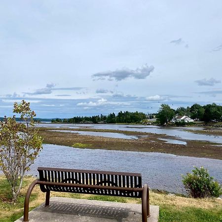 Riverview Suites Кларенвил Екстериор снимка